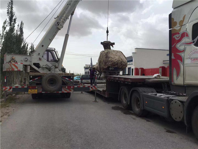 克拉玛依区狭窄场地（如小区、车间）适合用哪种吊车？